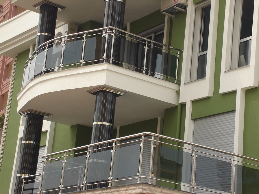 Balkon Küpeştesi